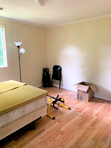 Building Photo - 1036 State St NW