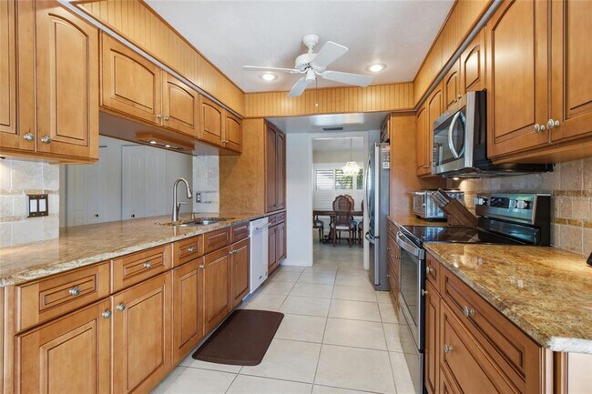 Building Photo - 1011 Beckley Cir