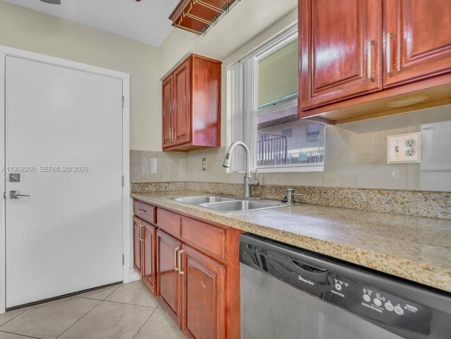 Building Photo - 8601 SW 94th St