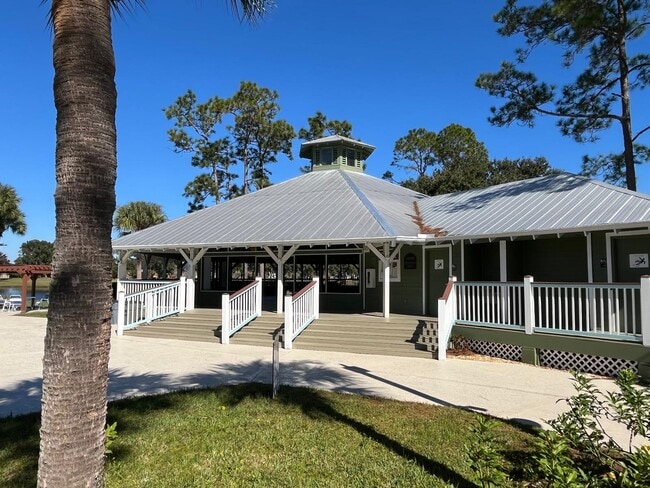 Building Photo - 1918 Turtle Creek Pl