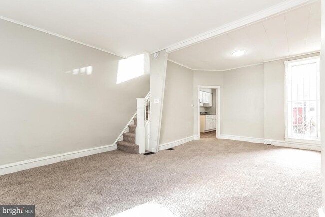 Building Photo - 5416 Spring St