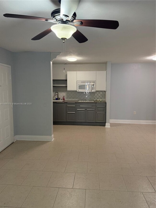 Building Photo - 15500 SW 80th St