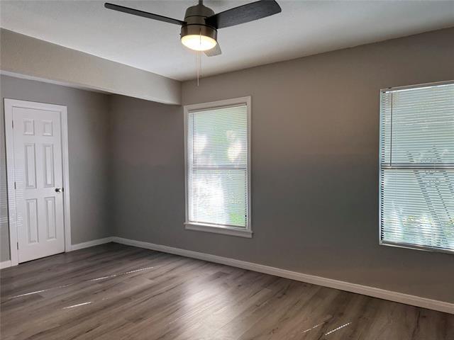 Building Photo - 2218 Farola Dr