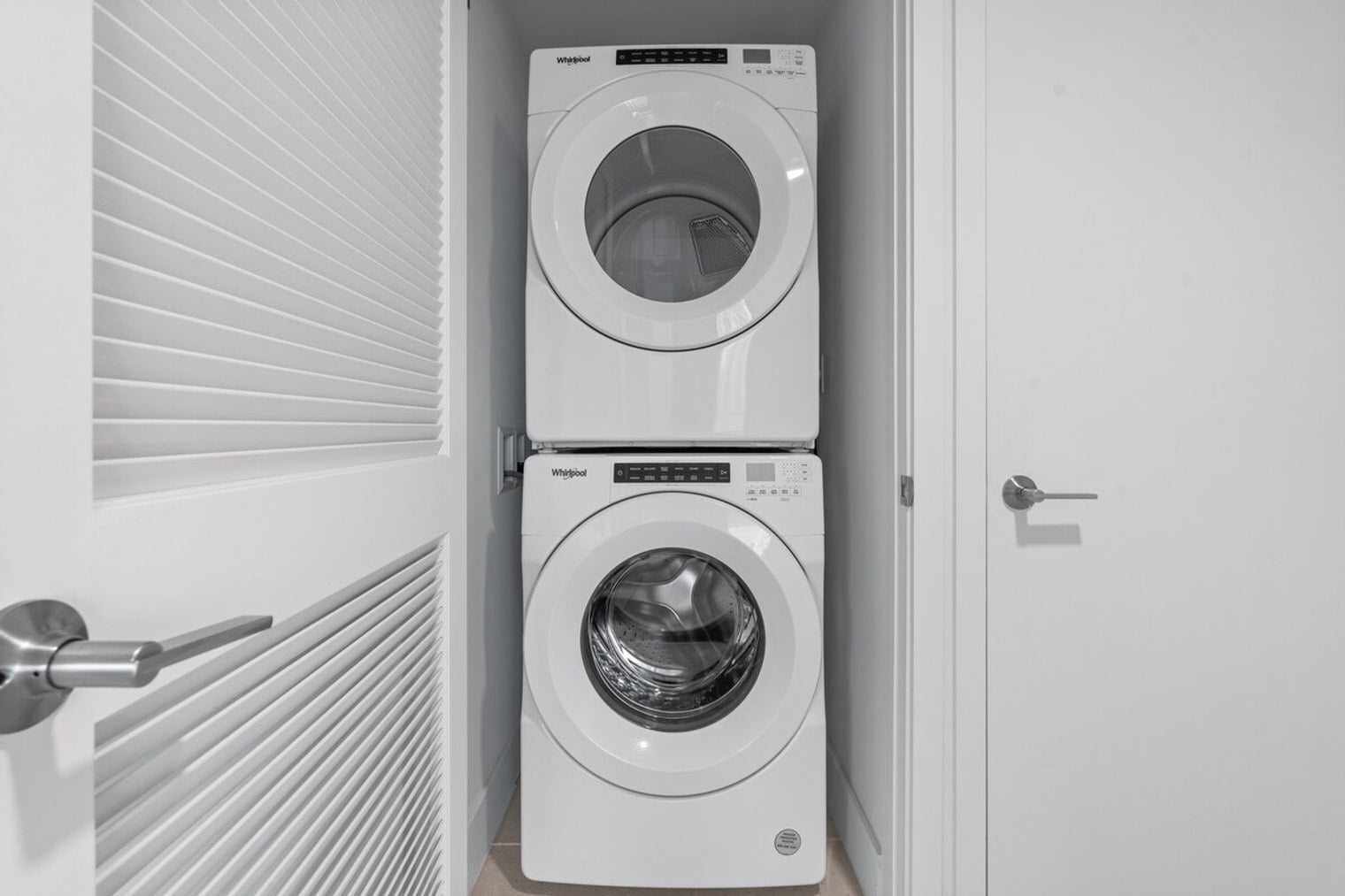 Building Photo - 125 NE 6th St