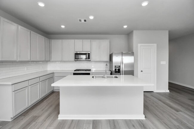Building Photo - 6702 Arabella Lakes Dr