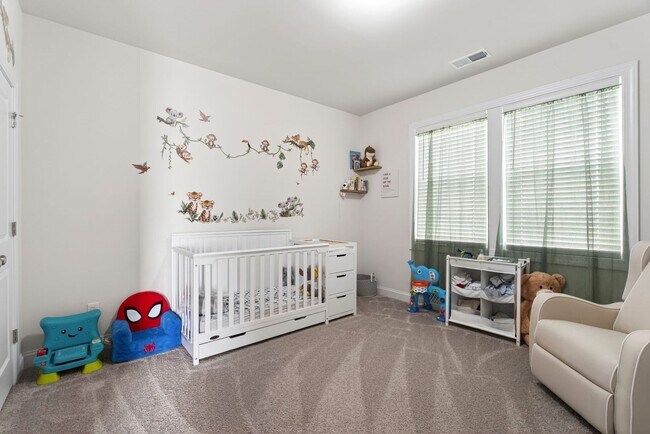 Building Photo - Like New 4BR Ranch with Modern Finishes & Prime Location in Elgin