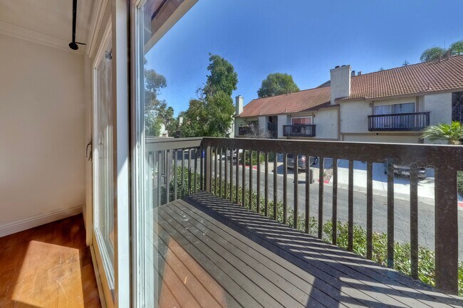 Building Photo - 348 Windy Ln