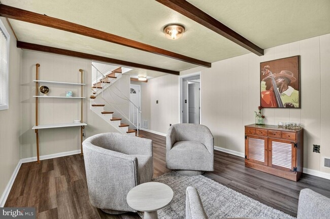 Building Photo - 6801 Trowbridge Pl