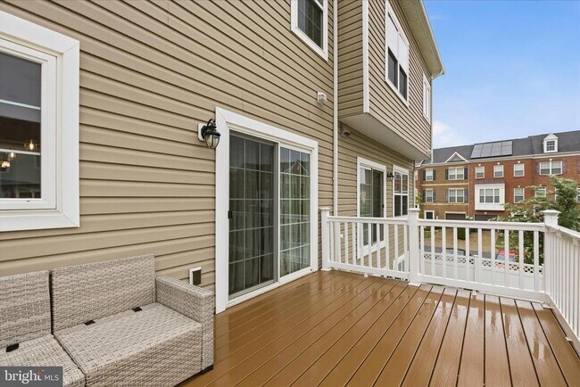 Building Photo - 5457 Spotswood Pl