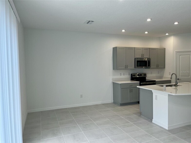 Building Photo - 34142 Polacca Ln