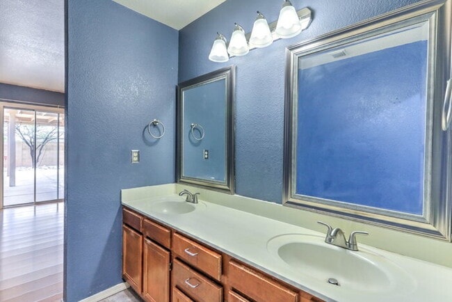 Building Photo - $1,000 Move-In Credit - Mission View off Valencia. Cardinal and Los Reales Rd