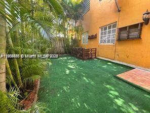 Building Photo - 7542 NW 175th St