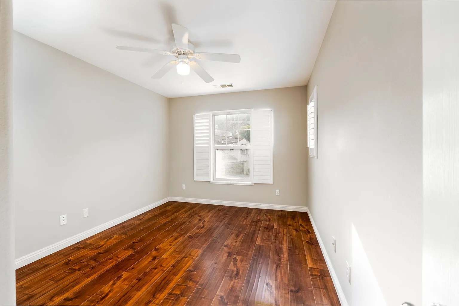 Building Photo - 25357 Avanti Ct