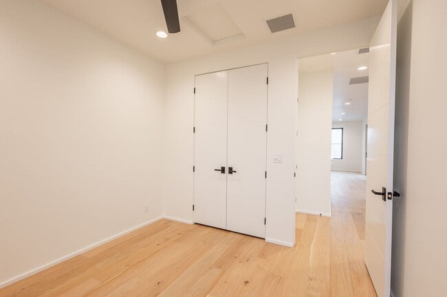 Building Photo - Brand New Townhouse in Luxury Neighborhood