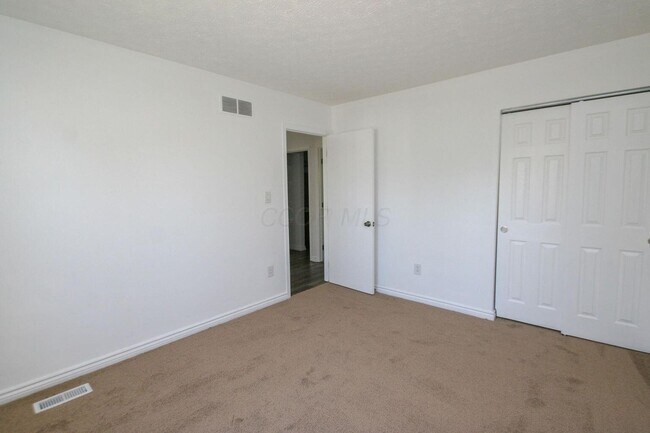 Building Photo - 1080 Arapaho Ave