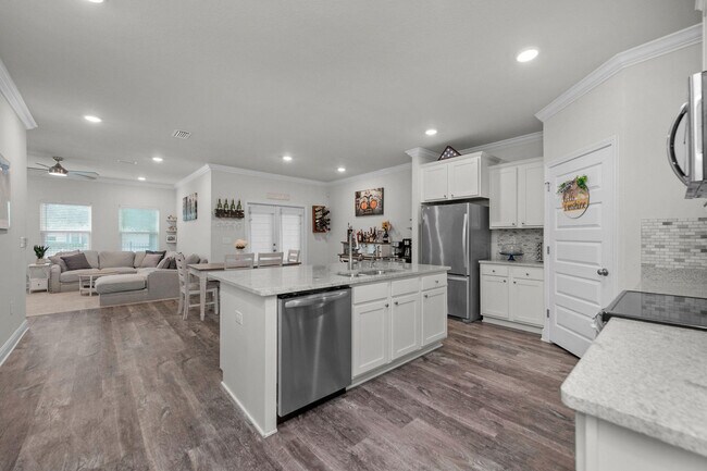 Building Photo - 131 Dusky Wy