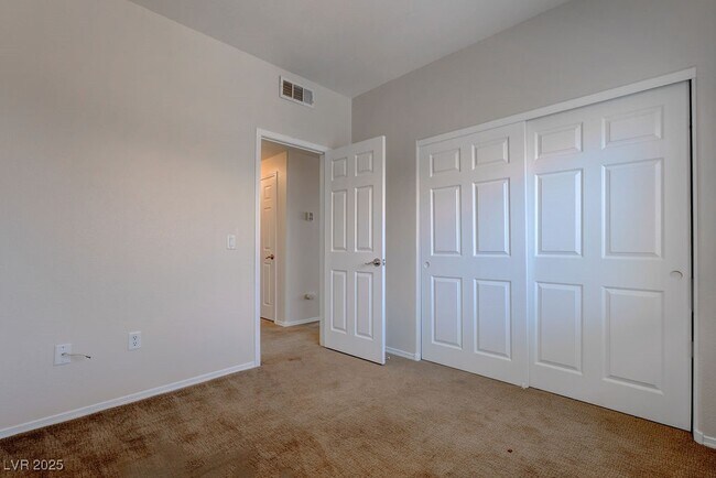 Building Photo - 1050 E Cactus Ave
