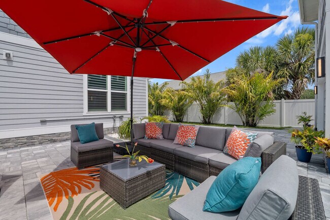 Building Photo - 5484 3rd St