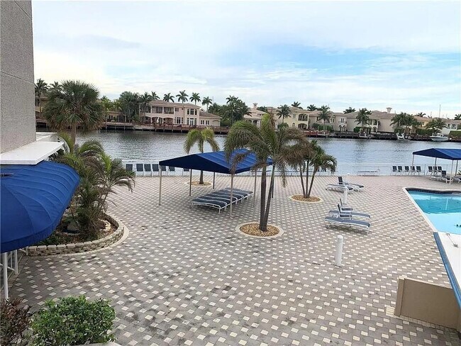 Building Photo - 1600 S Ocean Dr