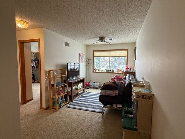 Building Photo - 15711 Fjord Ave