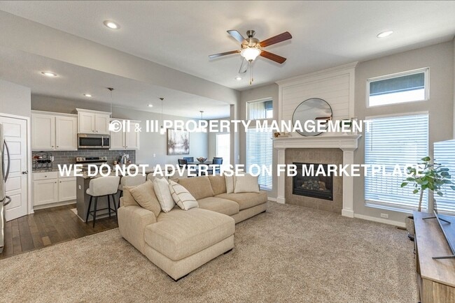 Building Photo - 12566 S Canyon Dr