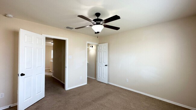 Building Photo - This is no joke1 $1,145 per month.