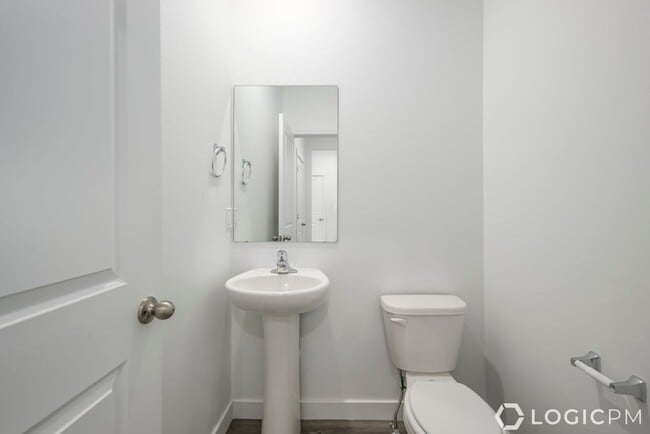 Building Photo - Stunning Brand New Home in Lehi!!