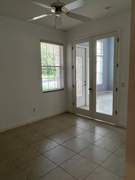 Building Photo - 4000 Liberty Hill Dr