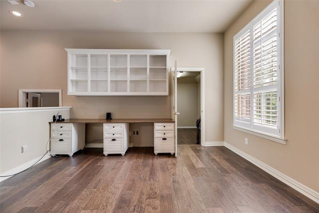 Building Photo - 15127 Springwood Dr