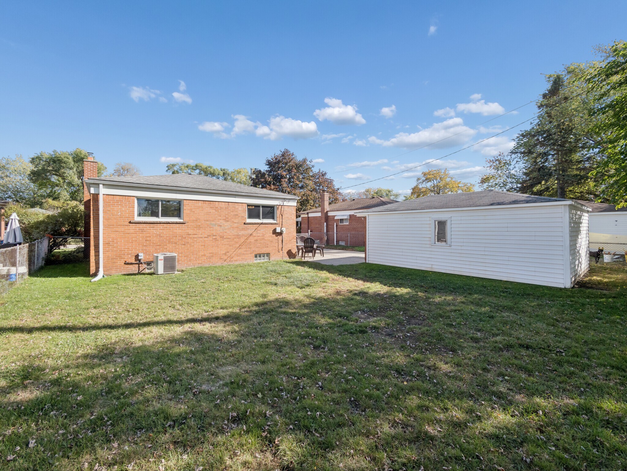 Building Photo - 26805 Richard Dr