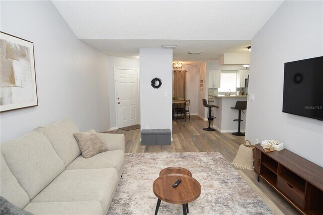 Building Photo - 8754 Mallard Reserve Dr