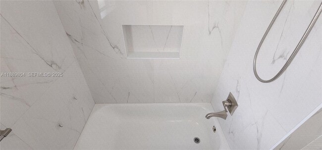 Building Photo - 200 NW 9th St