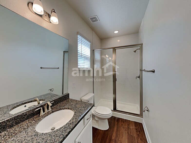 Building Photo - 1306 Celery Ave