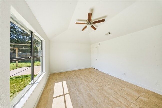 Building Photo - 19519 Mallard Lake Ln