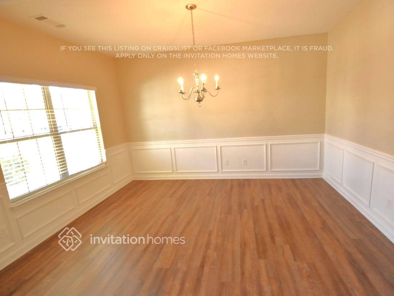 Building Photo - 340 Madison Grace Ave