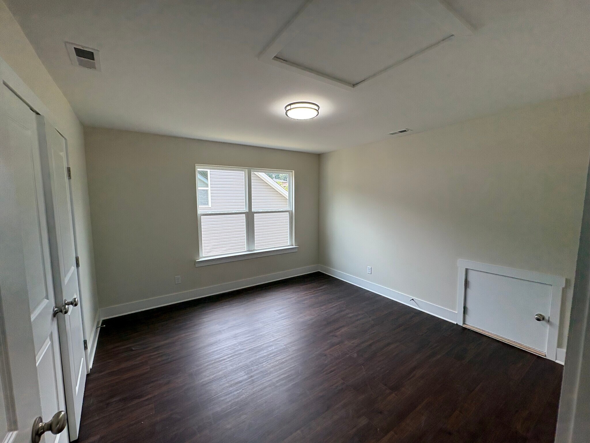 Building Photo - 4691 Heiskell Dr