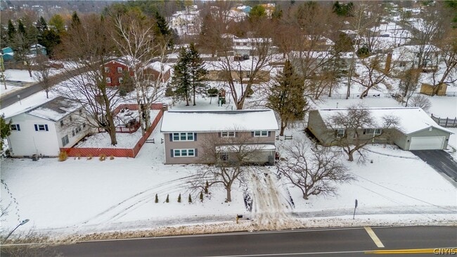 Building Photo - 4618 Brickyard Falls Rd