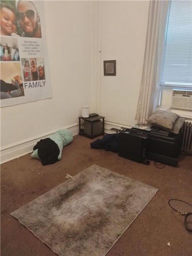 Building Photo - 266-268 E Walnut Street