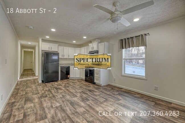 Building Photo - 18 Abbott St