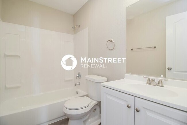 Building Photo - 3 Bedroom Pet-Friendly Home in MINNEOLA, FL with Main Street Renewal