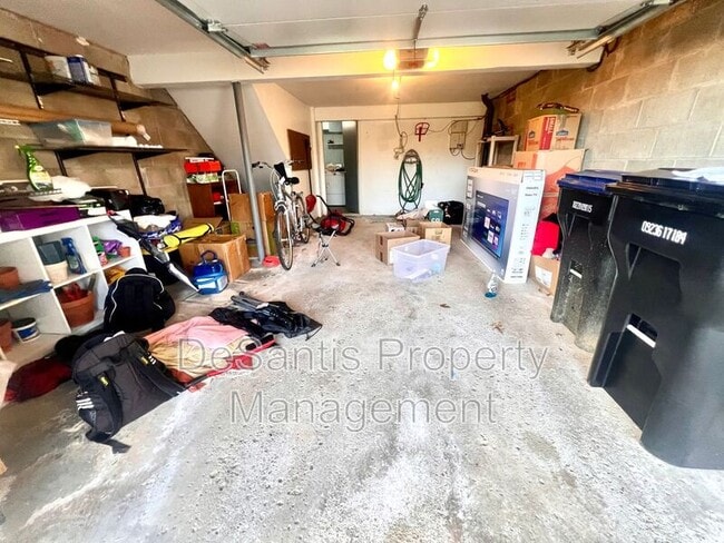 Building Photo - 406 Bonnie Brae Dr