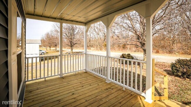 Building Photo - 3 br, 2 bath Mobile Home - 136 Sycamore Loop
