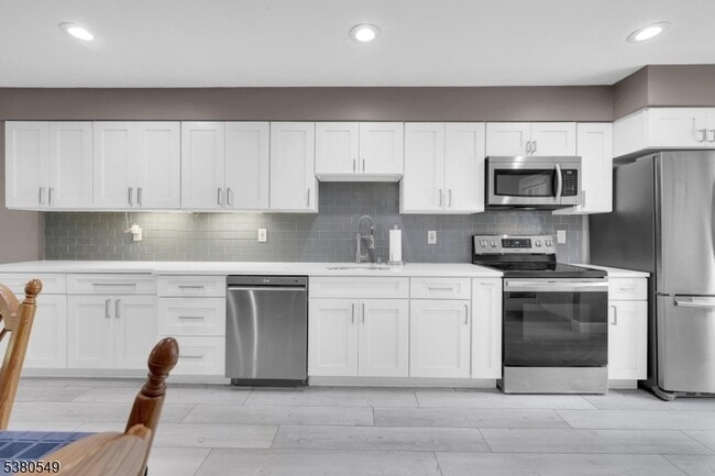 Building Photo - 25170 Westview
