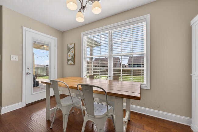 Building Photo - 1044 Charles Thomas Dr