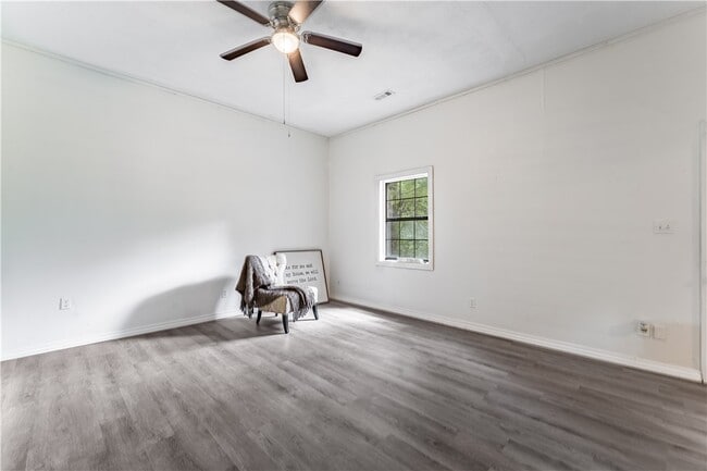 Building Photo - 10984 Tony Mountain Rd