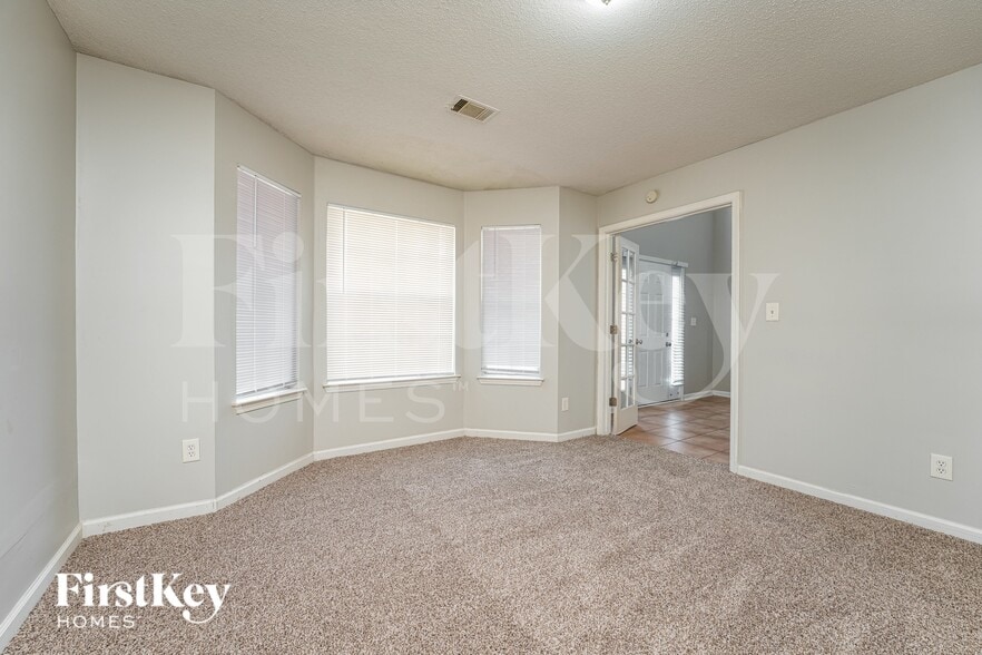 Building Photo - 5929 Duren Meadows Dr