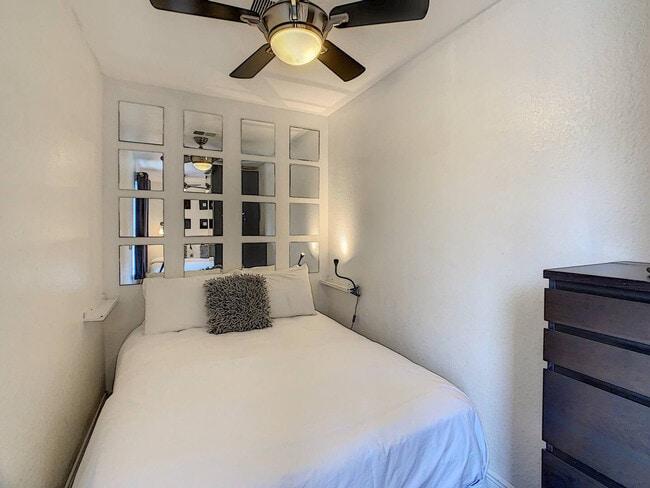 Building Photo - 1145 Troon Cir