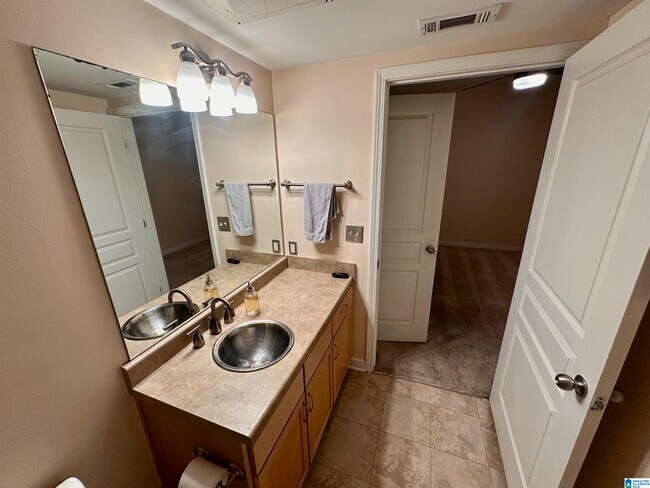 Building Photo - 2020 5th Ave S