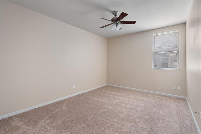 Building Photo - 1606 Sanders
