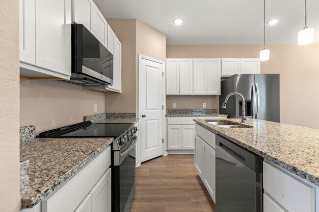 Building Photo - Brand New 3/2.5 Minutes to Randolph AFB